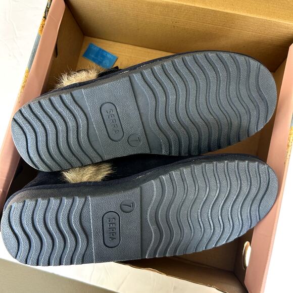 Serra Suede Leather Ankle Boots Size 7 NWT Navy Faux Fur Lining Button Comfort - Picture 14 of 14